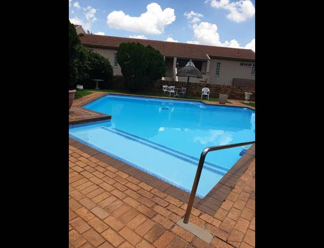 1 BEDROOM PROPERTY TO RENT IN BEDFORD PARK